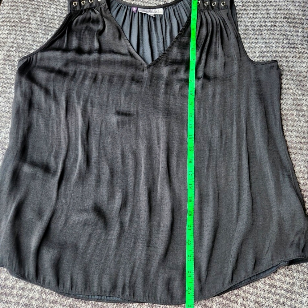 Jennifer Lopez Black Blouse Gold Grommets Size Medium - Picture 10 of 11
